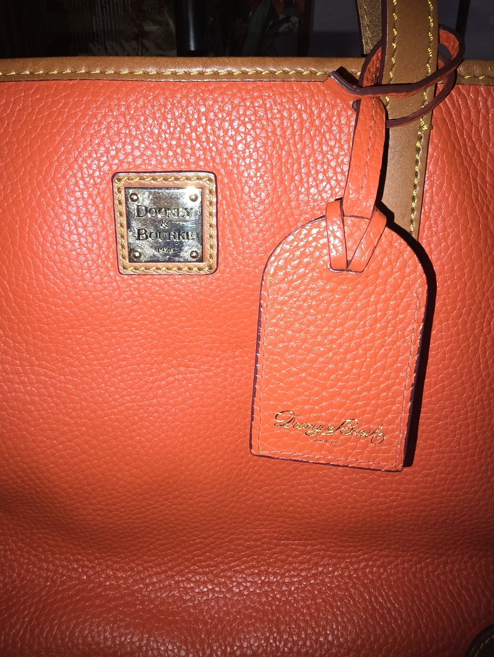 🦆Dooney & Bourke Orange Pebbled Leather Tote with Tan Trim EUC - Picture 2 of 15